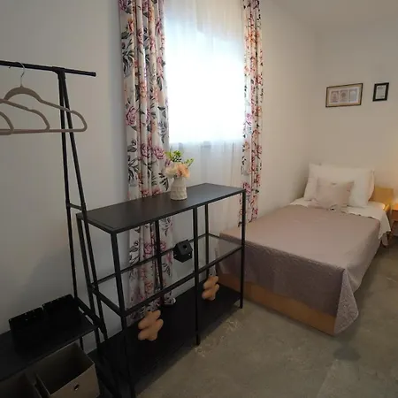 Annix Apartment *