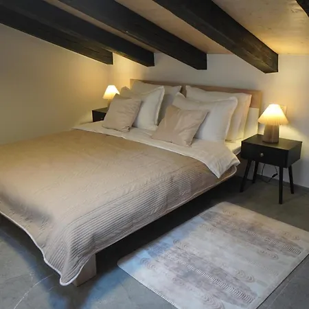 Apartment Annix Pula
